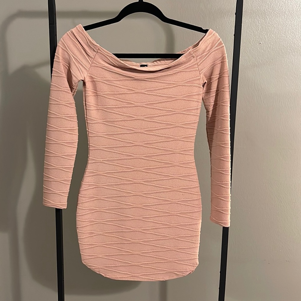 Windsor long sleeve off the shoulder pink bodycon dress size S